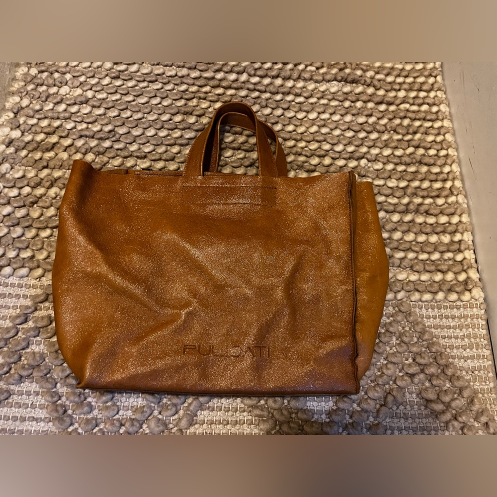 EUC Pulicati Italian Leather tan Tote Bag